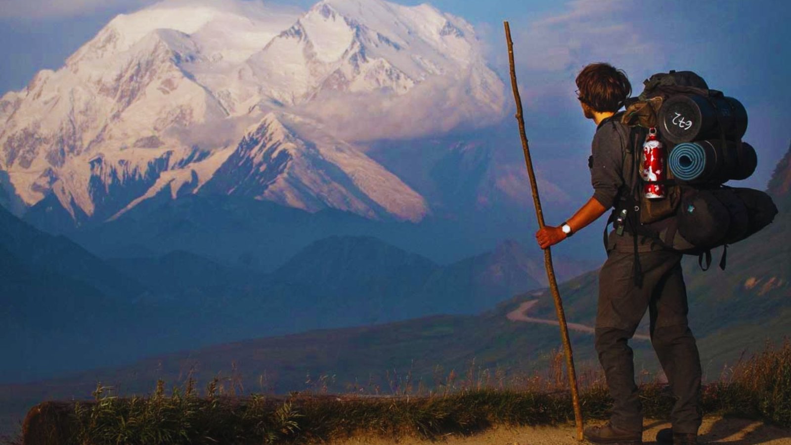 Is Hiking Alone Dangerous in Certain Situations?